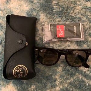 Ray-Ban Accessories - BRAND NEW Ray Ban Meteor sunglasses Ray-Ban Accessories - BRAND NEW Ray Ban Meteor sunglasses